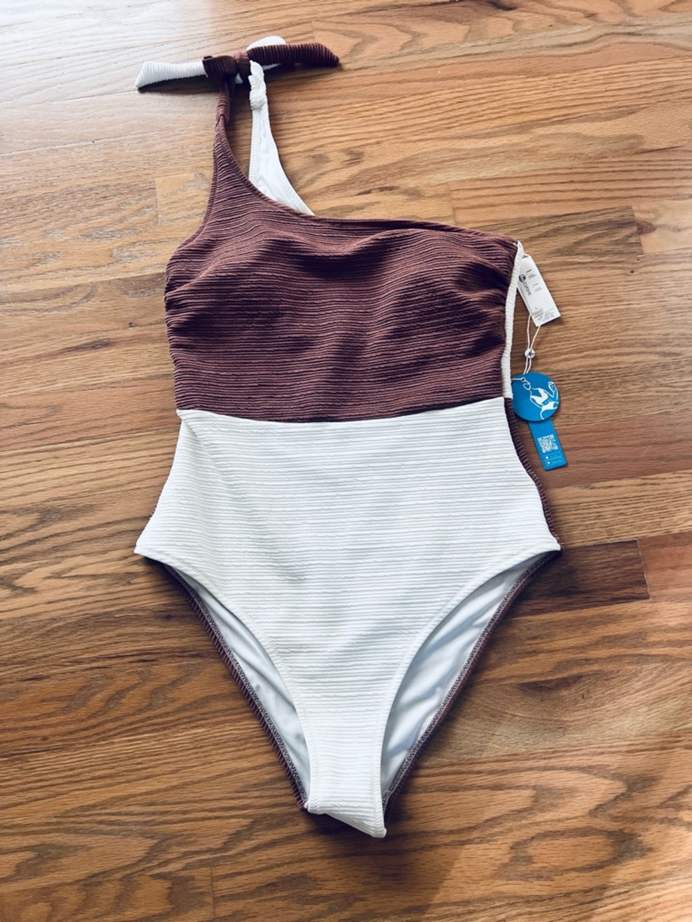 NWT women’s  Two-Tone Brown and White One-Piece Swimsuit